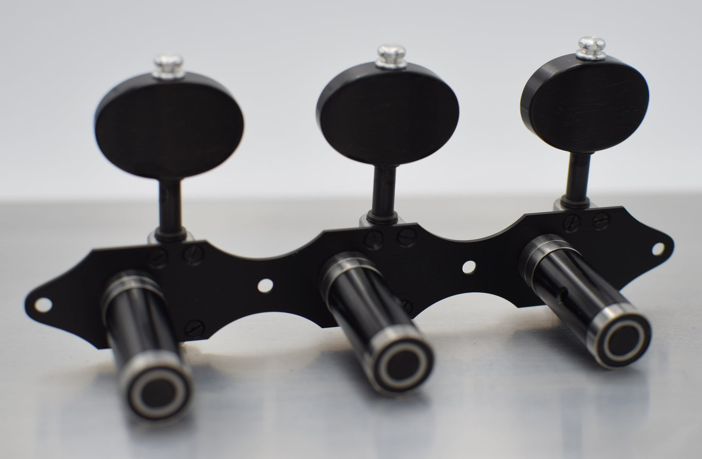 B-Ware: Landstorfer Aluminum, Black Anodized, Ebony Buttons, Black Rollers, Silver Pips